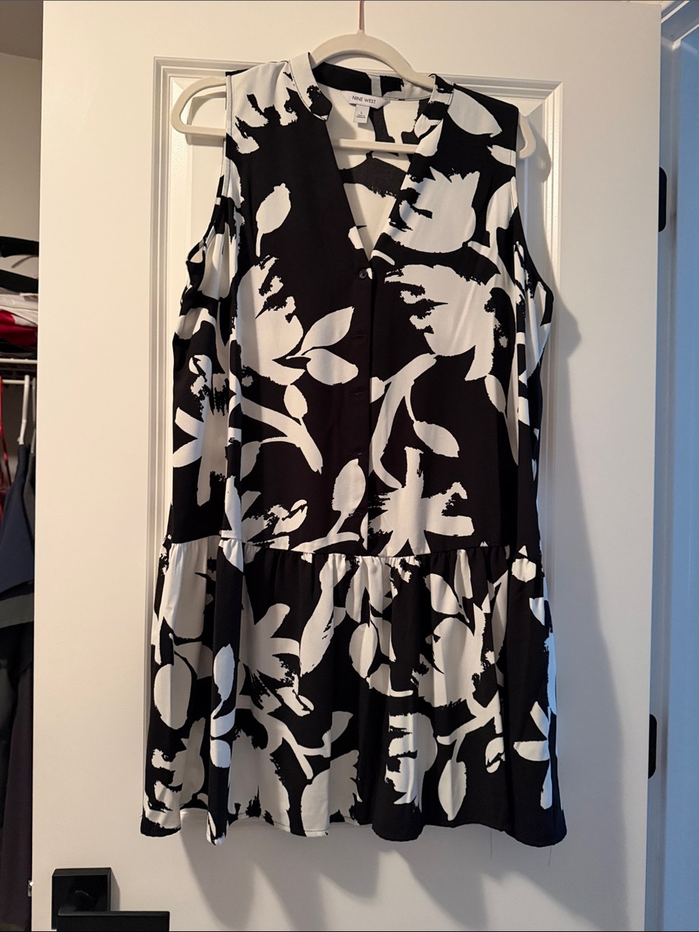 Nine West Black & White Cold-Shoulder Floral Mini Dress